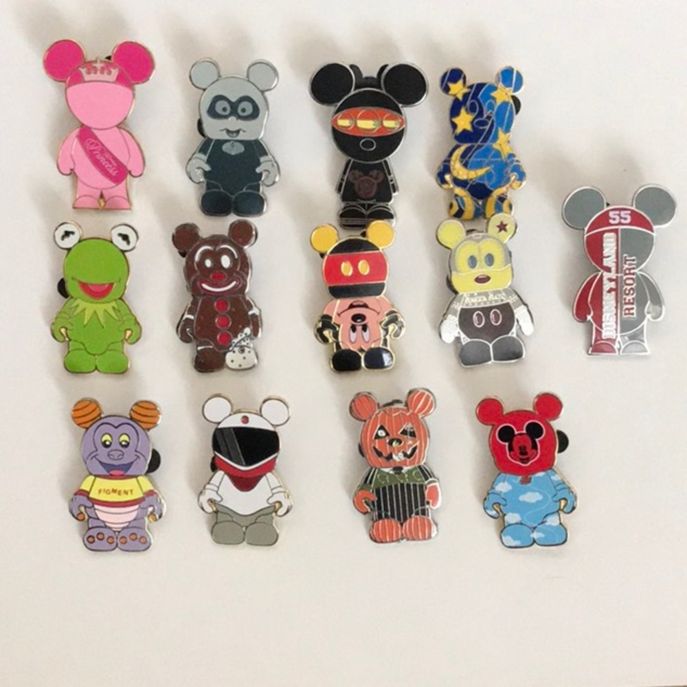 Sold   Disney pin Vinylemation bundle